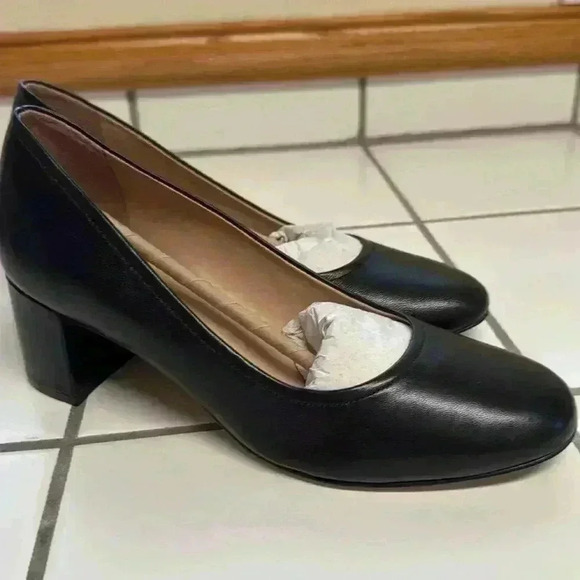 24/7 EDIT Naturalizer Rebecca Pump Size 9.5 - Picture 1 of 9